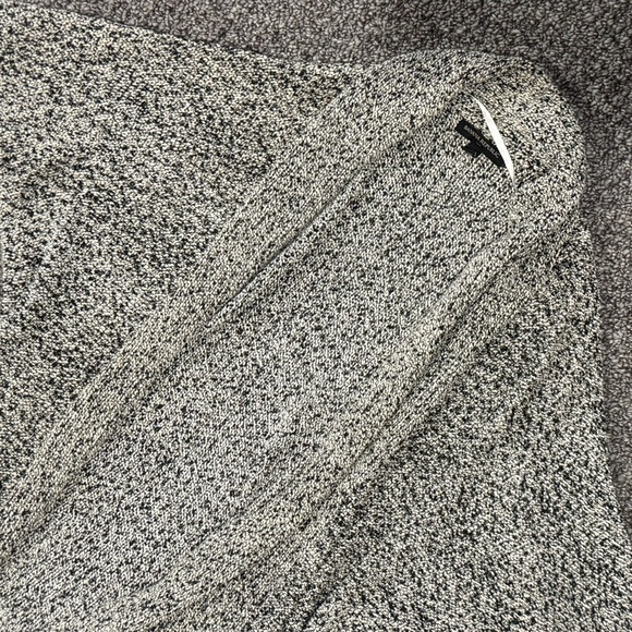 Banana Republic Women's Heather Gray Cardigan - Picture 3 of 6
